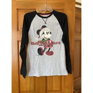 Disney Parks Walt Disney World Mickey Holiday Small Raglan Christmas Shirt